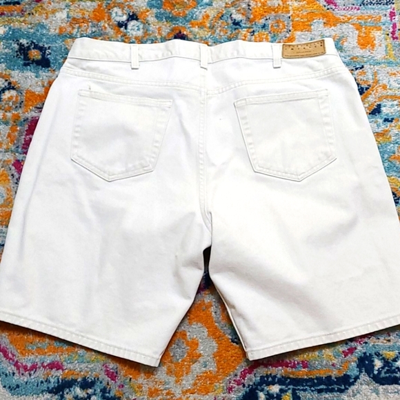 Perry Ellis Men's Shorts - Picture 2 of 7